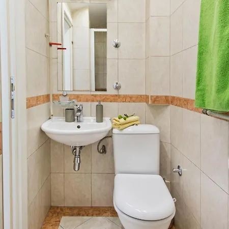 Apartment Small With Free Parking