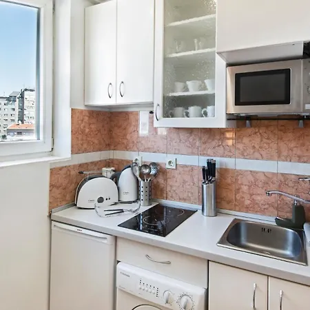 Small With Free Parking