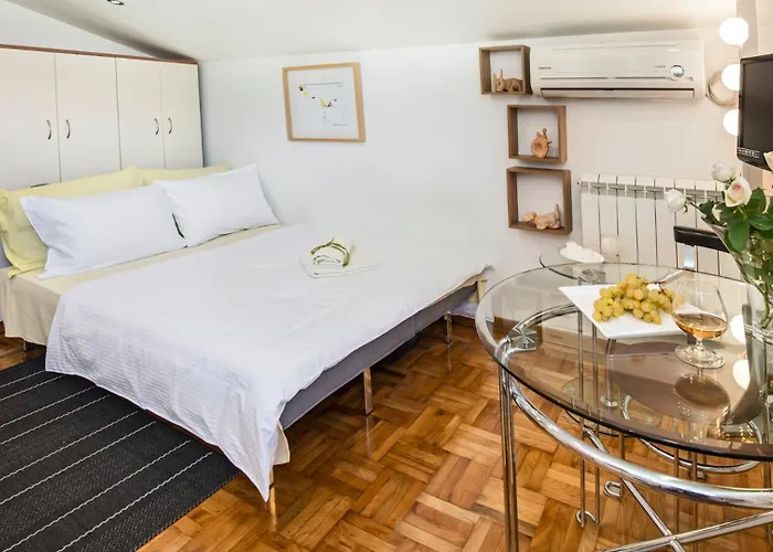 Small With Free Parking