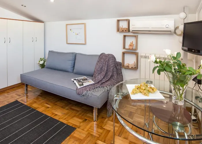 Small With Free Parking Belgrado