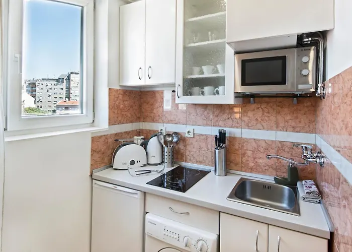 Small With Free Parking